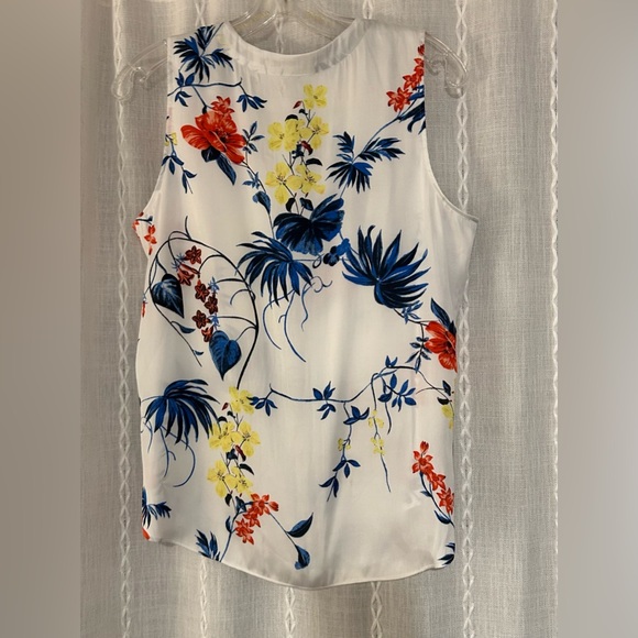 Banana Republic “Paradiso Tropical” print, sleeveless blouse. 2019. Sz. Small - Picture 5 of 8